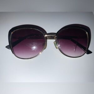 O by Oscar de la Renta Butterfly Sunglasses - Gold Tone